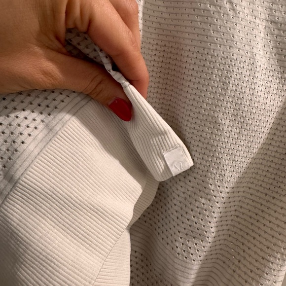 Lululemon Breeze by Long Sleeve Shirt White - Picture 4 of 5